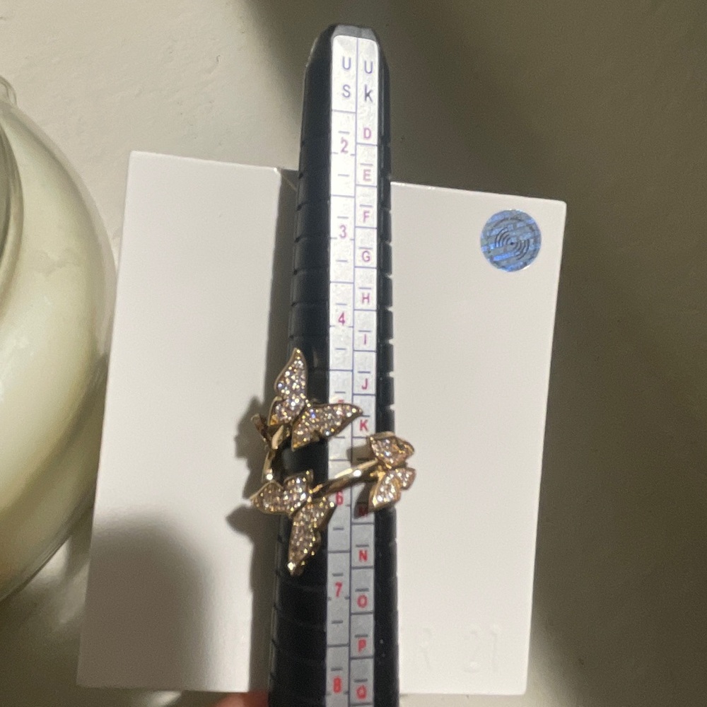 Forever 21 Butterfly Ring Size 6 - Picture 2 of 3